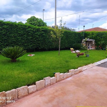 B & B Villa Lucia โนซิ ภายนอก รูปภาพ