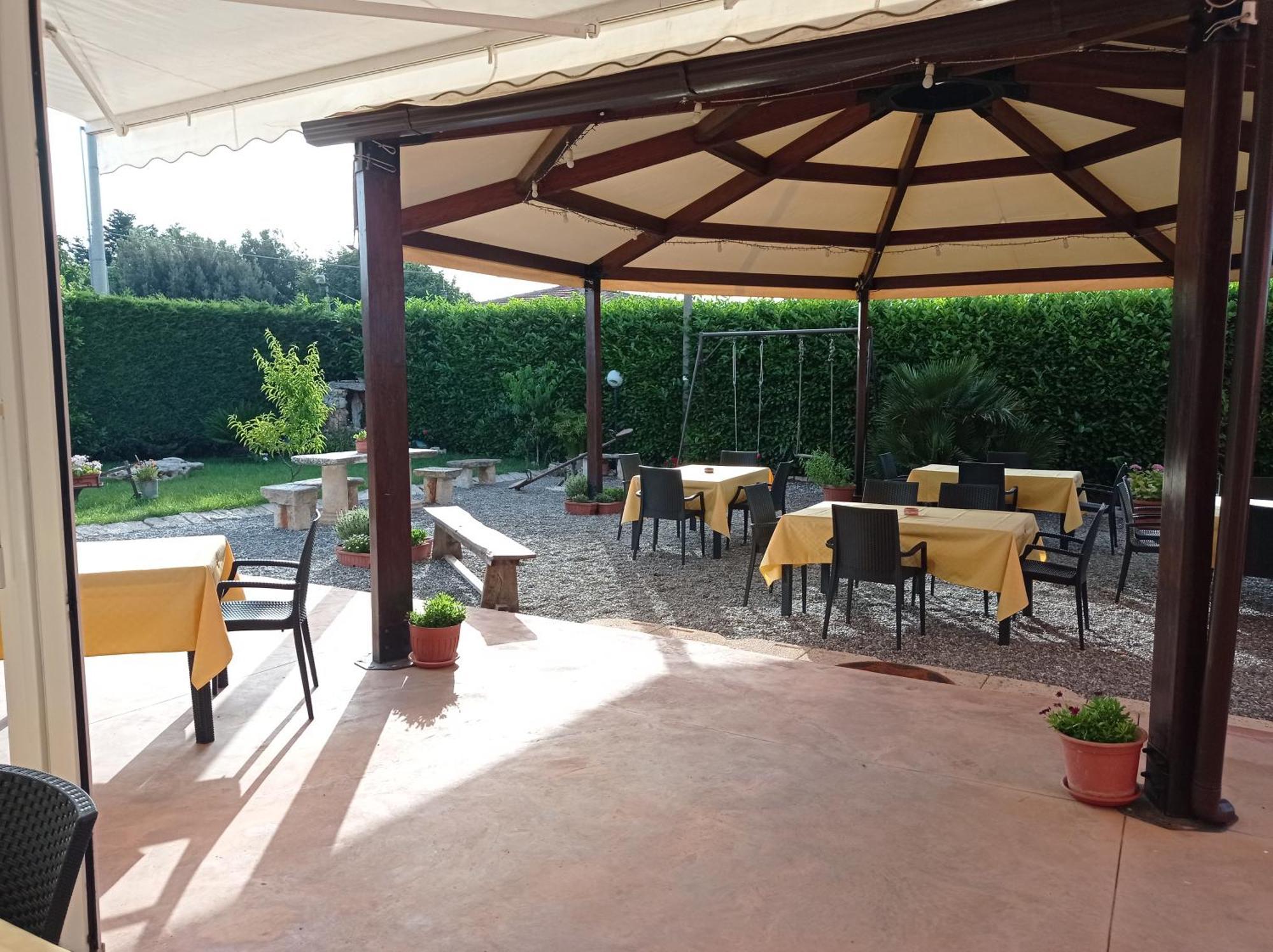 B & B Villa Lucia โนซิ ภายนอก รูปภาพ