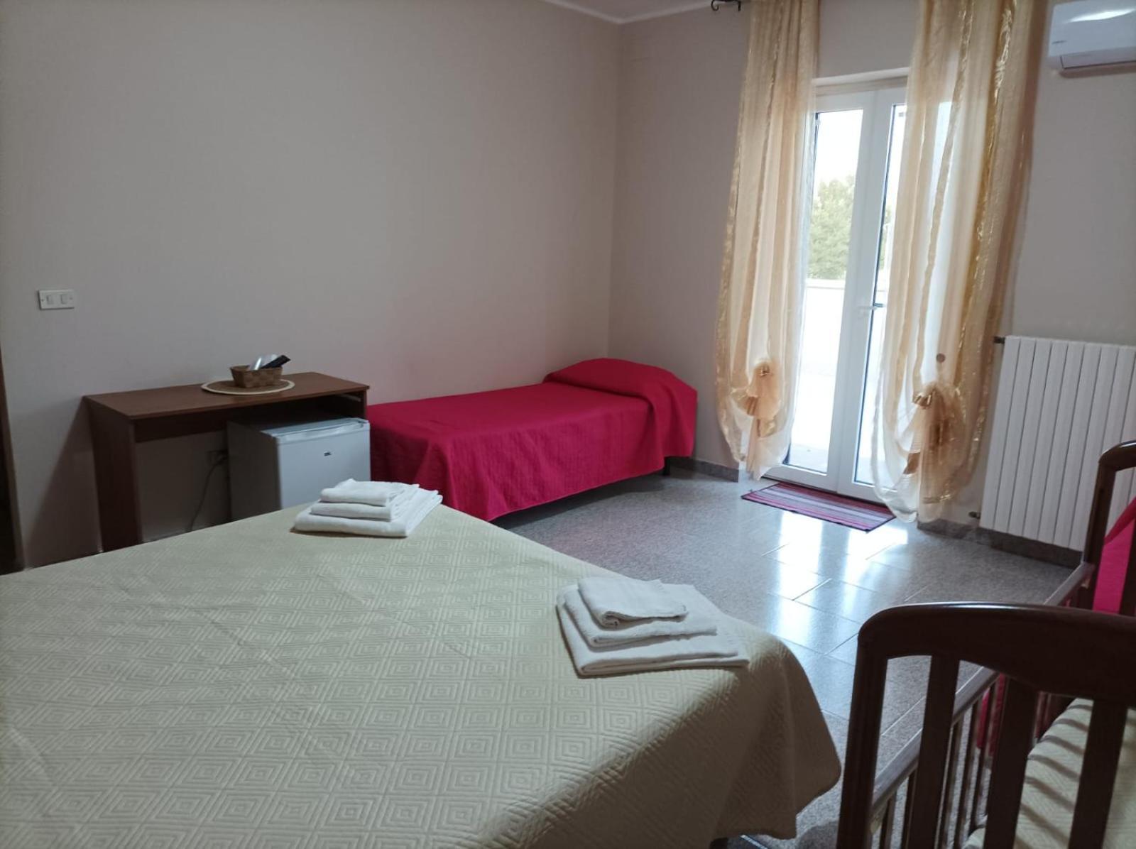 B & B Villa Lucia โนซิ ภายนอก รูปภาพ