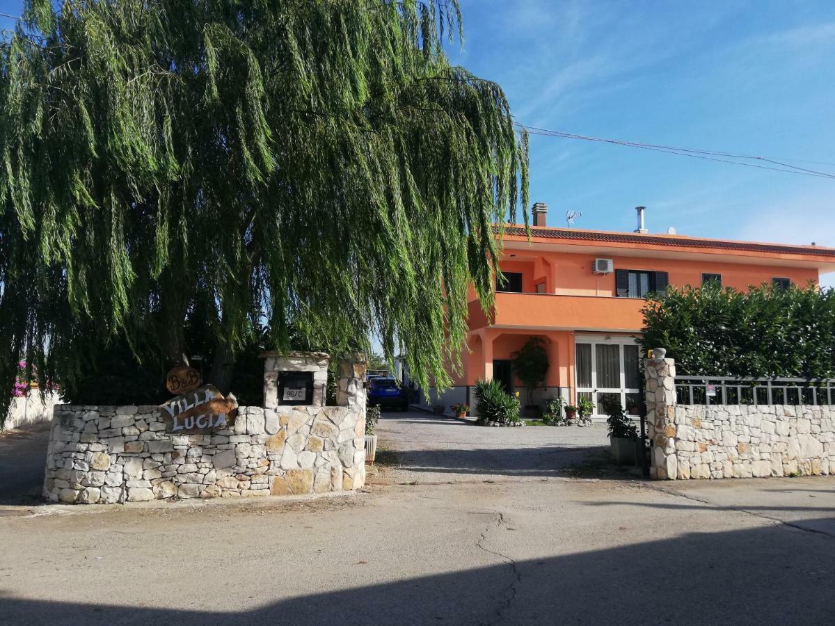 B & B Villa Lucia โนซิ ภายนอก รูปภาพ